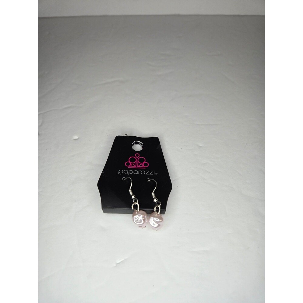 Paparazzi Silver Tone Dangle Drop Earrings with Faux Pearls NWT